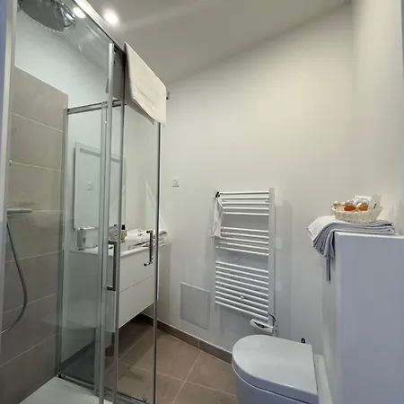Laulique Hotell Les Lilas
